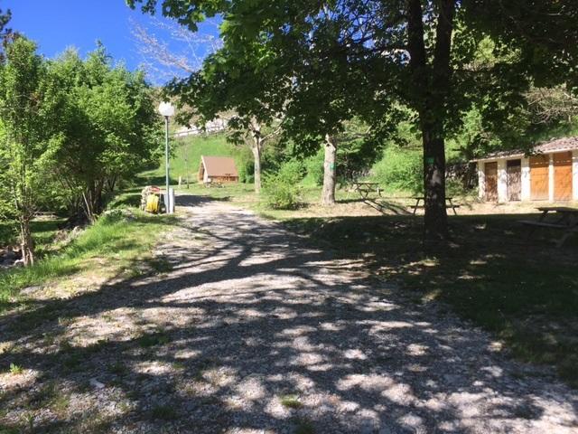 Camping Calme Et Nature Castellane Exterior photo